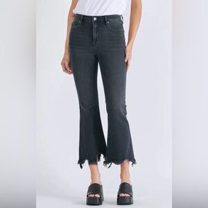 Hidden Black Crop Flare Jean Size 27